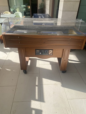 Salad bar fridge used for restaurant display