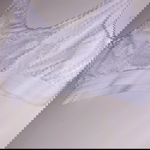 Бюстие с дантела на гърдите памучно, ново състояние, N3/52/L