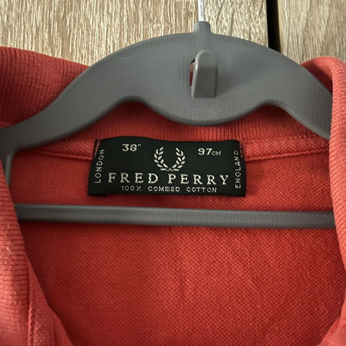 Fred Perry Polo size M like new, red