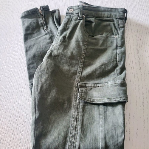 Zara green slim fit pants with pockets like new