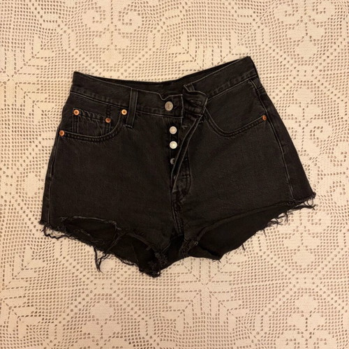 Levi's 501 black denim shorts like new