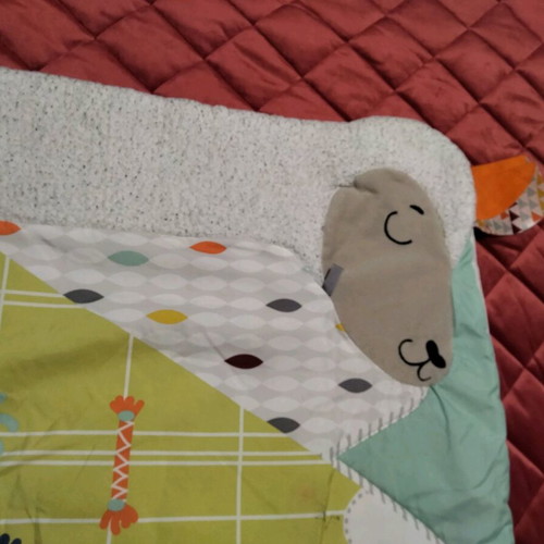 Soft baby play mat like new, washable
