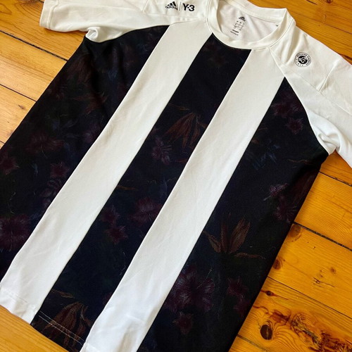 Adidas Mens Y-3 Roland Garros Tee like new, size L, white and black
