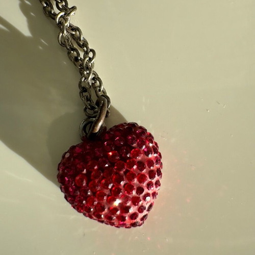 Phantasya heart pendant used with red stones