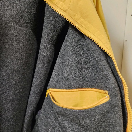 White Sierra yellow jacket with fleece lining, size L, like new