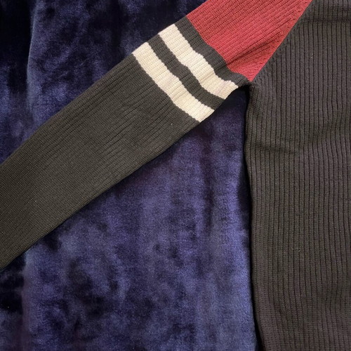 Women's blouse like new, size XL, black and red