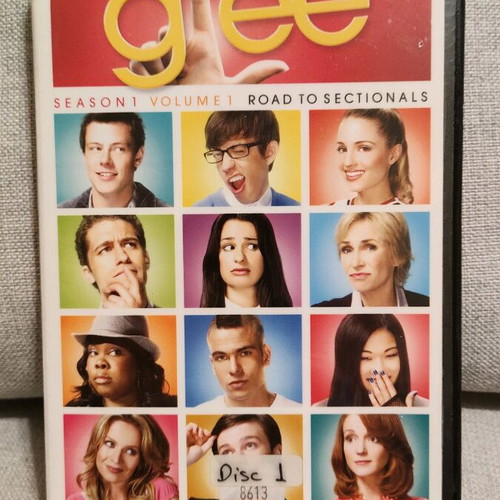 Glee complete series seasons 1-4, 26 DVDs like new with Greek subtitles