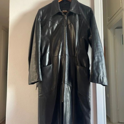BSB black leather coat size L, slim fit