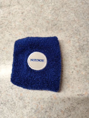 Nounou terry wristband like new