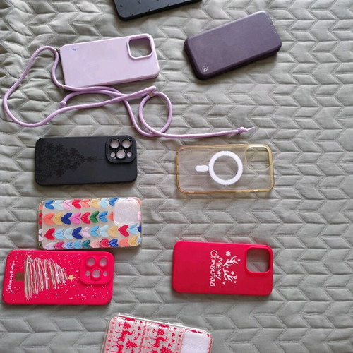 iPhone 14 Pro Max cases like new