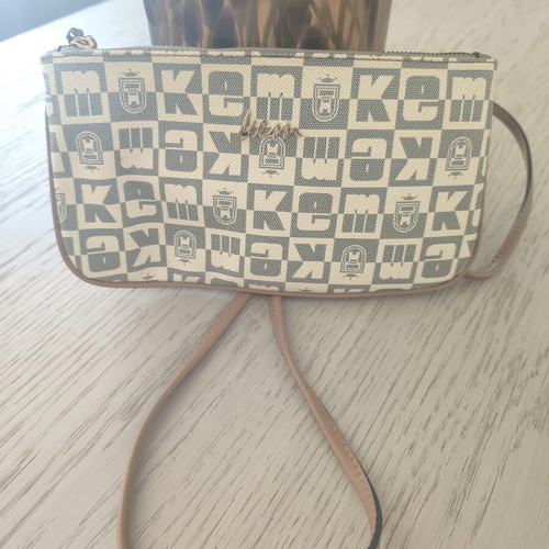 Kem crossbody bag like new, white and blue