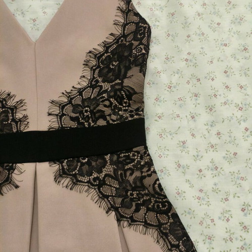 Mini dress nude with lace and pleated skirt like new