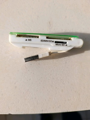 Card Reader with 3 Input Ports like new