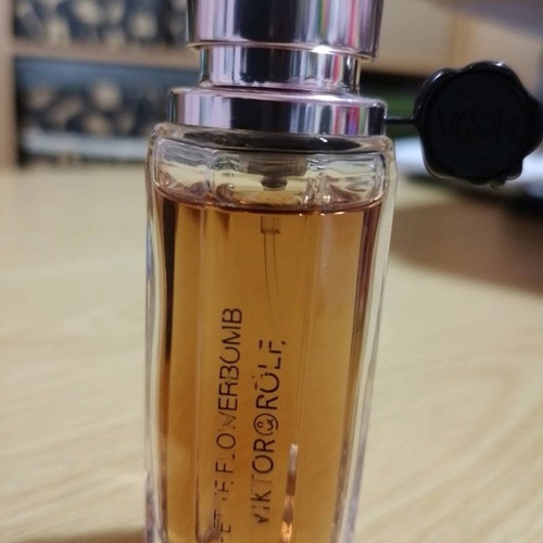 Victor& Rolf Flowerbomb Eau de Parfum used 20ml