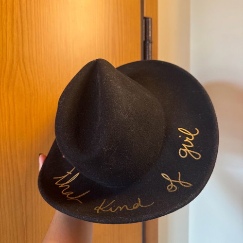 Zara hat used with gold details black one size