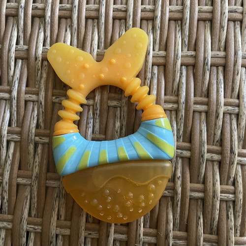 Tommee Tippee Teething Toy Fish +4M like new