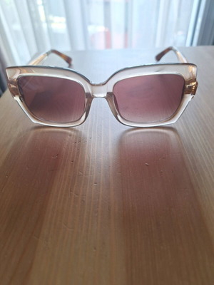 Mackenzie One For One women's sunglasses used, beige