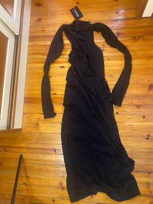 Φόρεμα μαξι Decoro μαύρο one size καινούργιο με cutout