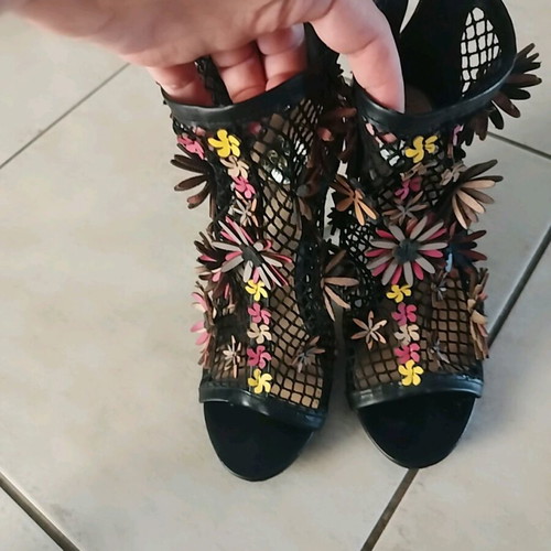 Tsakiris Mallas sandals new, black with flowers, size 36