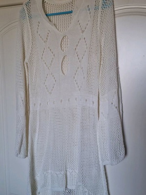 Knitted beach kaftan like new, white size M