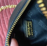 Τσάντα ώμου Versace μαύρη σαν καινούργια