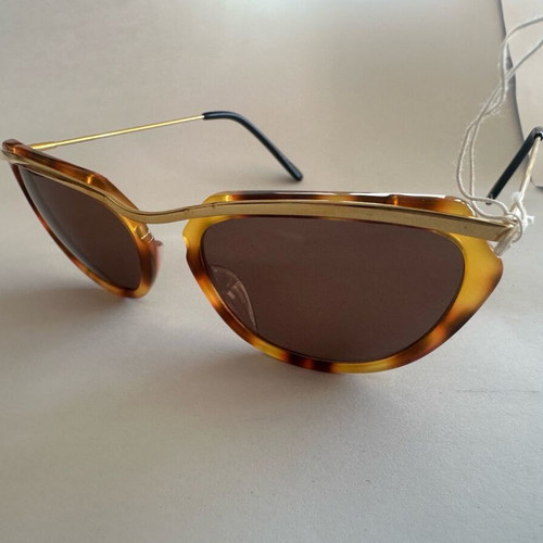 Vintage sunglasses Made in France caramel tortoiseshell with gold bridge