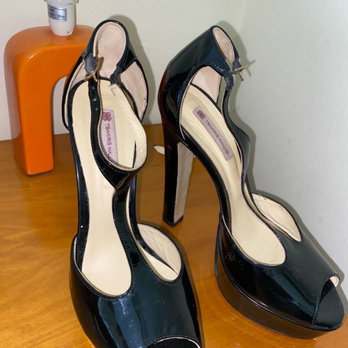 Tsakiris Mallas black pumps size 39 with heels