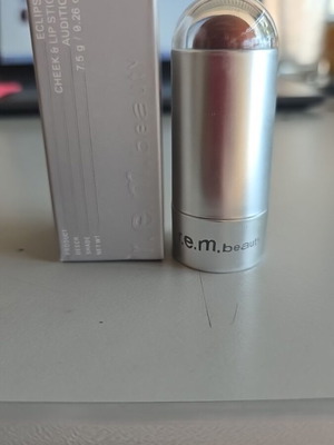 R.E.M.Beauti Eclipse Lipstick Color Audition new