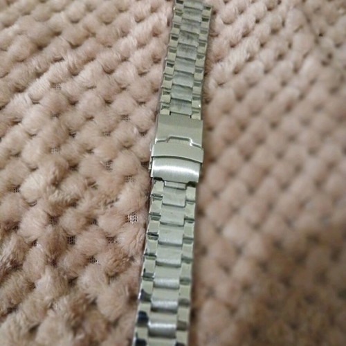 Metal watch bracelet new, stainless steel with double clasp