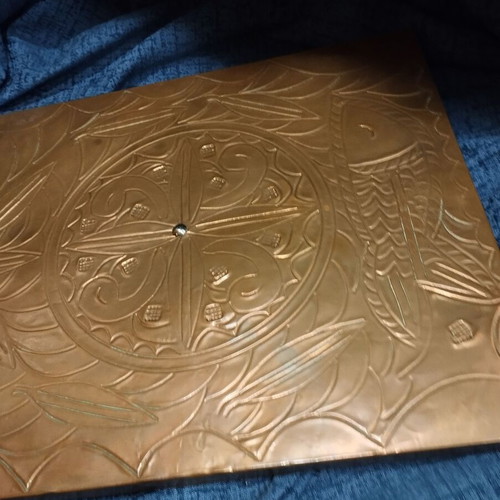 Bronze wall decoration like new