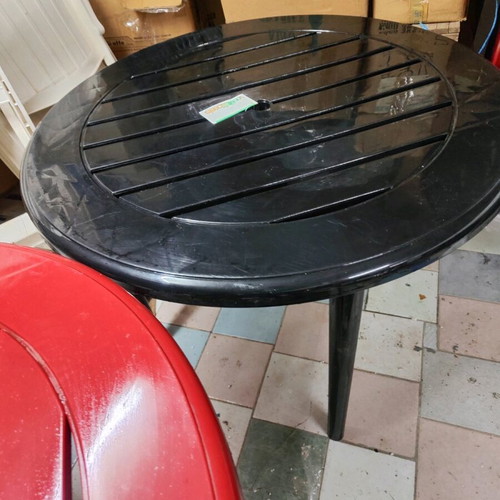 Tables new, pack of 7 pieces