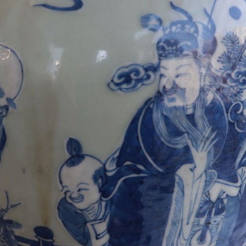 Chinese porcelain vase in celadon style with wooden base and certificate