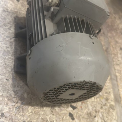 Siemens 1LA7106-4AA10 three-phase electric motor like new, 2.2 kW
