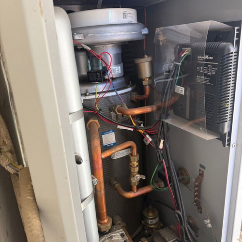 Kiturami New Turbo Condensing 17 Oil Boiler like new, 19.8 kW