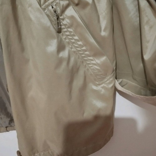 Women's waterproof jacket used with inner pocket and removable hood size M