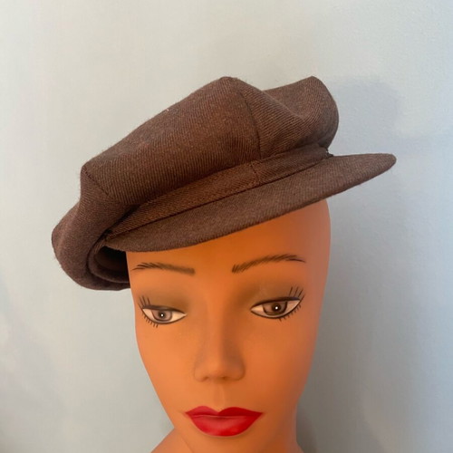 Wool Coppola hat brown like new, size 56