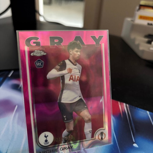 2024-25 Topps Chrome UEFA Archie Gray RC Pink Lava Refractor card like new