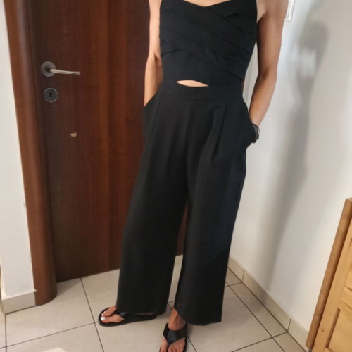 Zara black jumpsuit XS like new with cutout and zipper