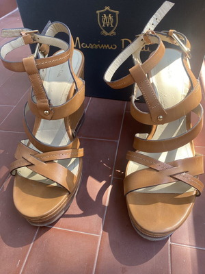 Massimo Dutti leather platform sandals like new, camel brown