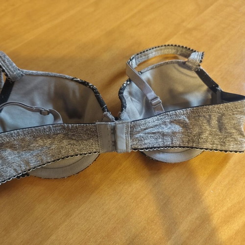 Grey melange bra with black lace used
