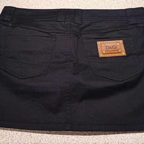 Dolce & Gabbana mini skirt black like new, size 28