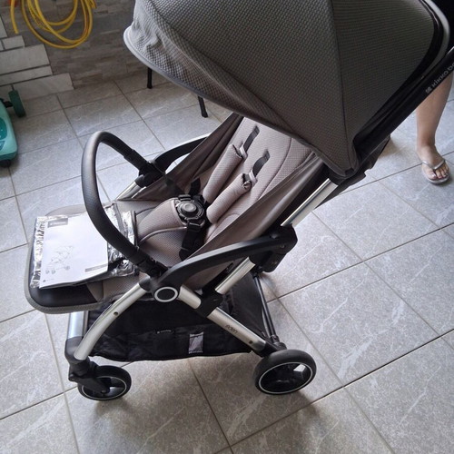Kika boo Eden Grey stroller like new, lightweight aluminum frame