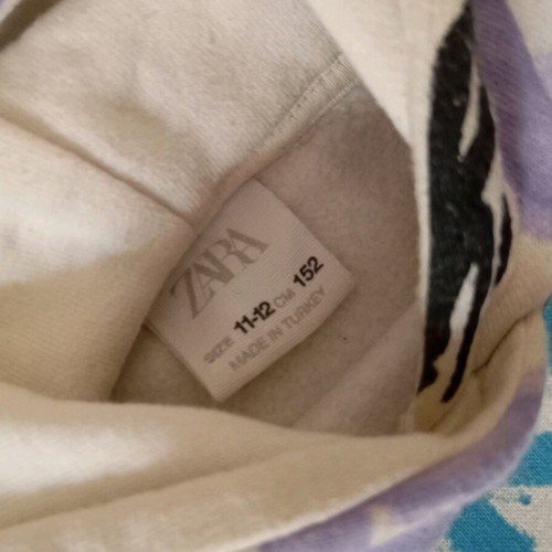 Graphic hoodie Zara like new, white multicolor, size S