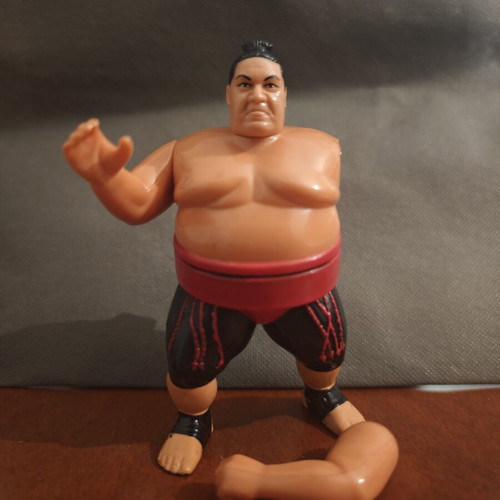 WWF Hasbro Yokozuna figure used, Giants of Catch