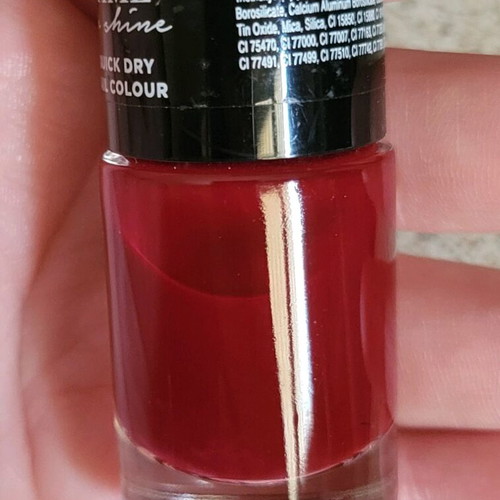 Nail polish set of 2 like new with deep, seductive colors