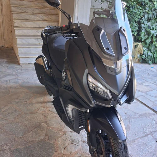 Qj Fort4.0 All Inclusive scooter like new with extras