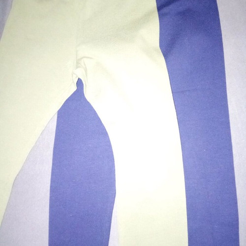 Benetton leggings pack of 2 for 4-5 years like new, khaki and dark blue