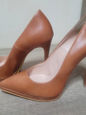 Moyo high heels size 37 used, brown with thin double sole