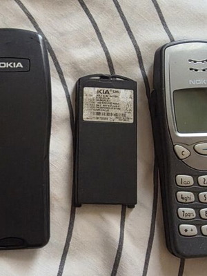 Nokia 3210 μεταχειρισμένο, χρειάζεται επαφές μπαταρίας και αντικατάσταση
