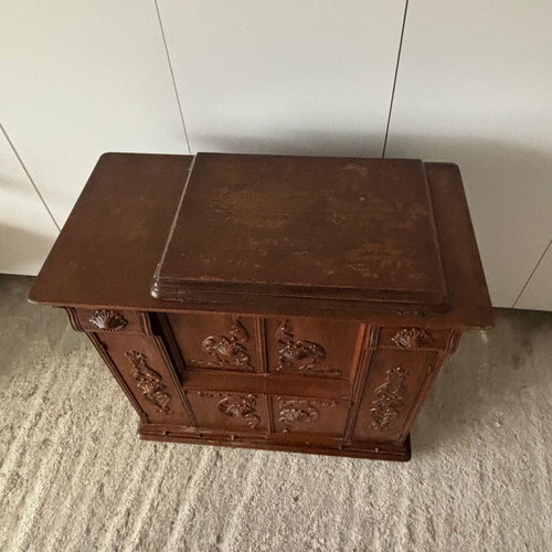 Singer sewing machine in carved furniture used, antique